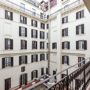  Apartment Tritone Minimal